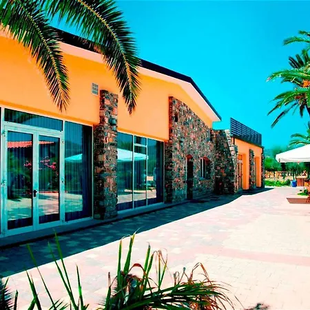 Villaggio Copacabana Hotel 3*